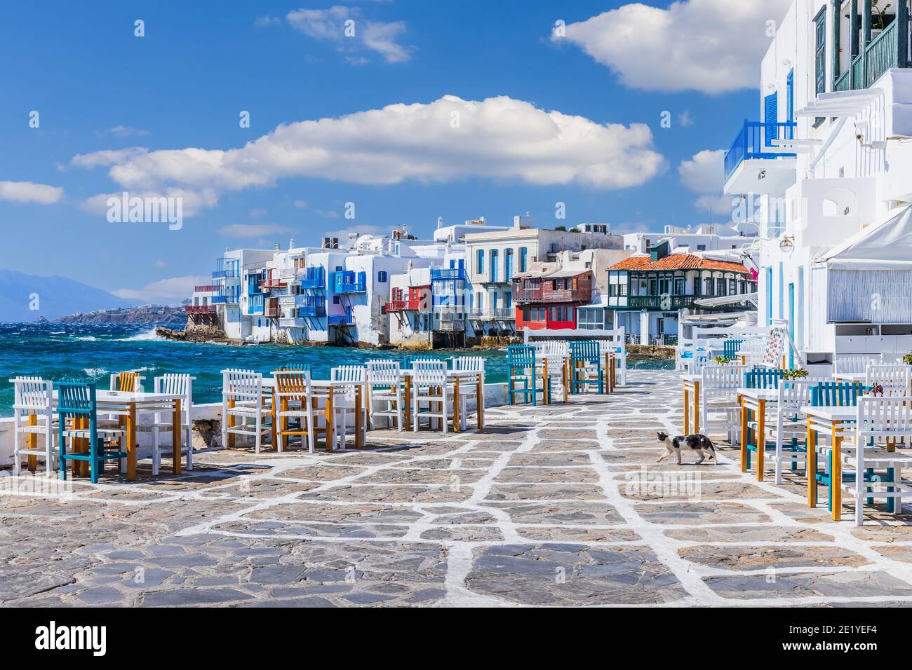 Mykonos, Griechenland. Waterfront in Little Venice, Mykonos. Stockfoto