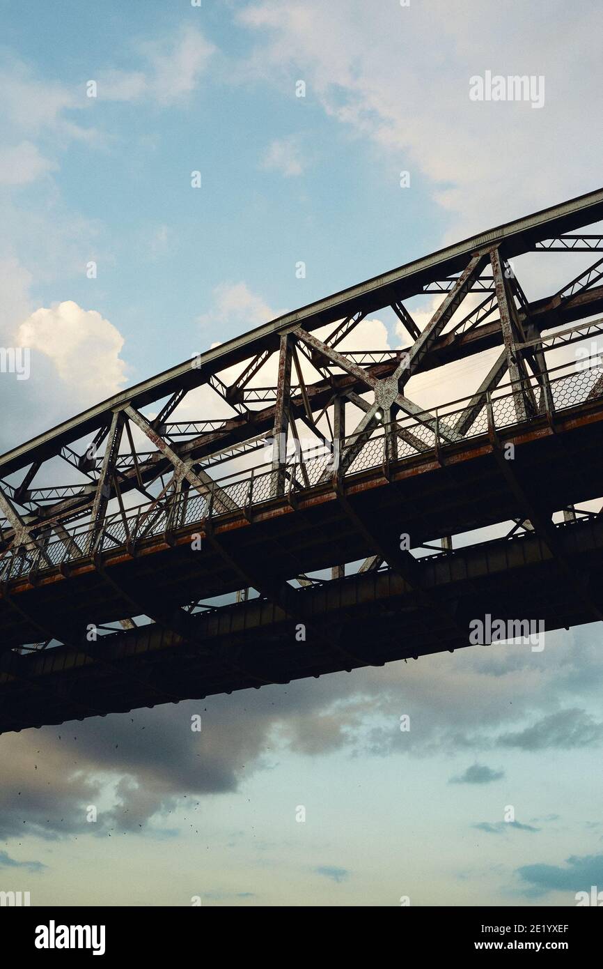 Brücke in den Himmel Stockfoto