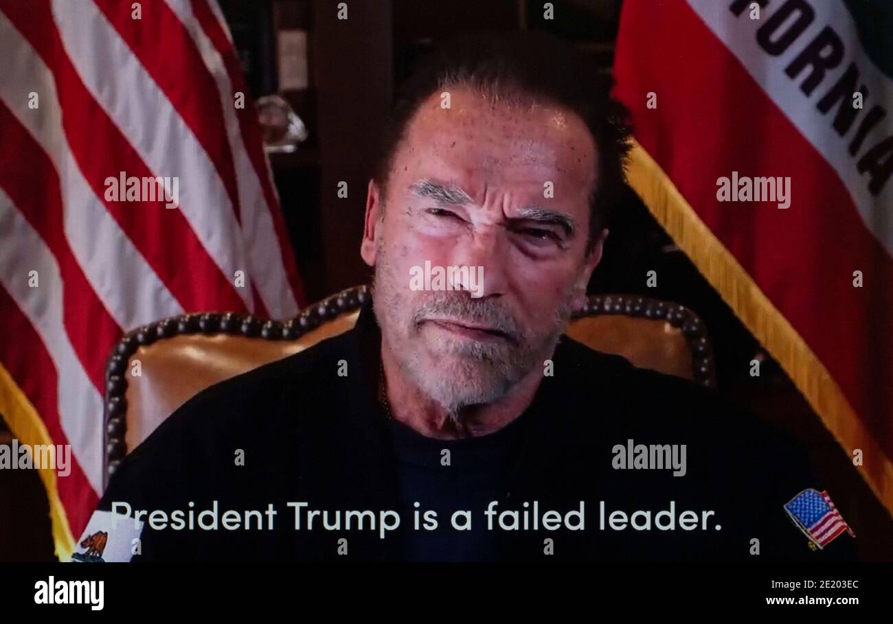 Los Angeles, Kalifornien, USAARNOLD SCHWARZENEGGER veröffentlicht ein Video über Twitter, in dem er erklärt, dass "Präsident Trump ein gescheiterter Führer ist. Er wird als der schlechteste Präsident aller Zeiten in die Geschichte eingehen.(Bildquelle: © Twitter/Arnold Schwarzenegger/ZUMA Wire) Bildquelle: ZUMA Press, Inc./Alamy Live News Stockfoto