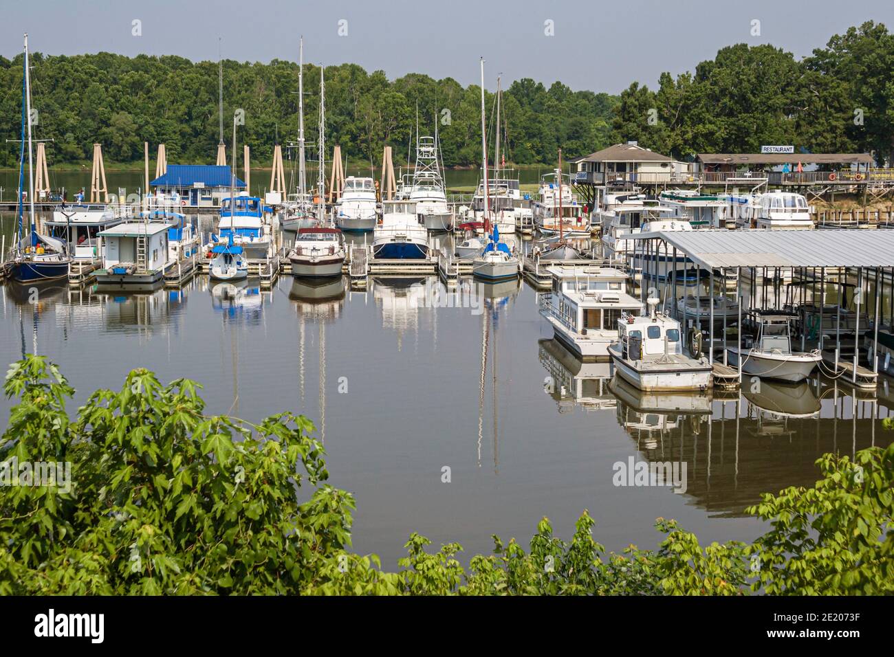 Alabama Demopolis Tombigbee River Yacht Basin Wassermarina, Restaurant Dock Pier Boote Yachten, Stockfoto