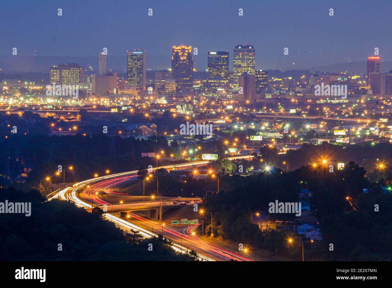 Skyline Von Birmingham Alabama Stockfotos Und Bilder Kaufen Alamy