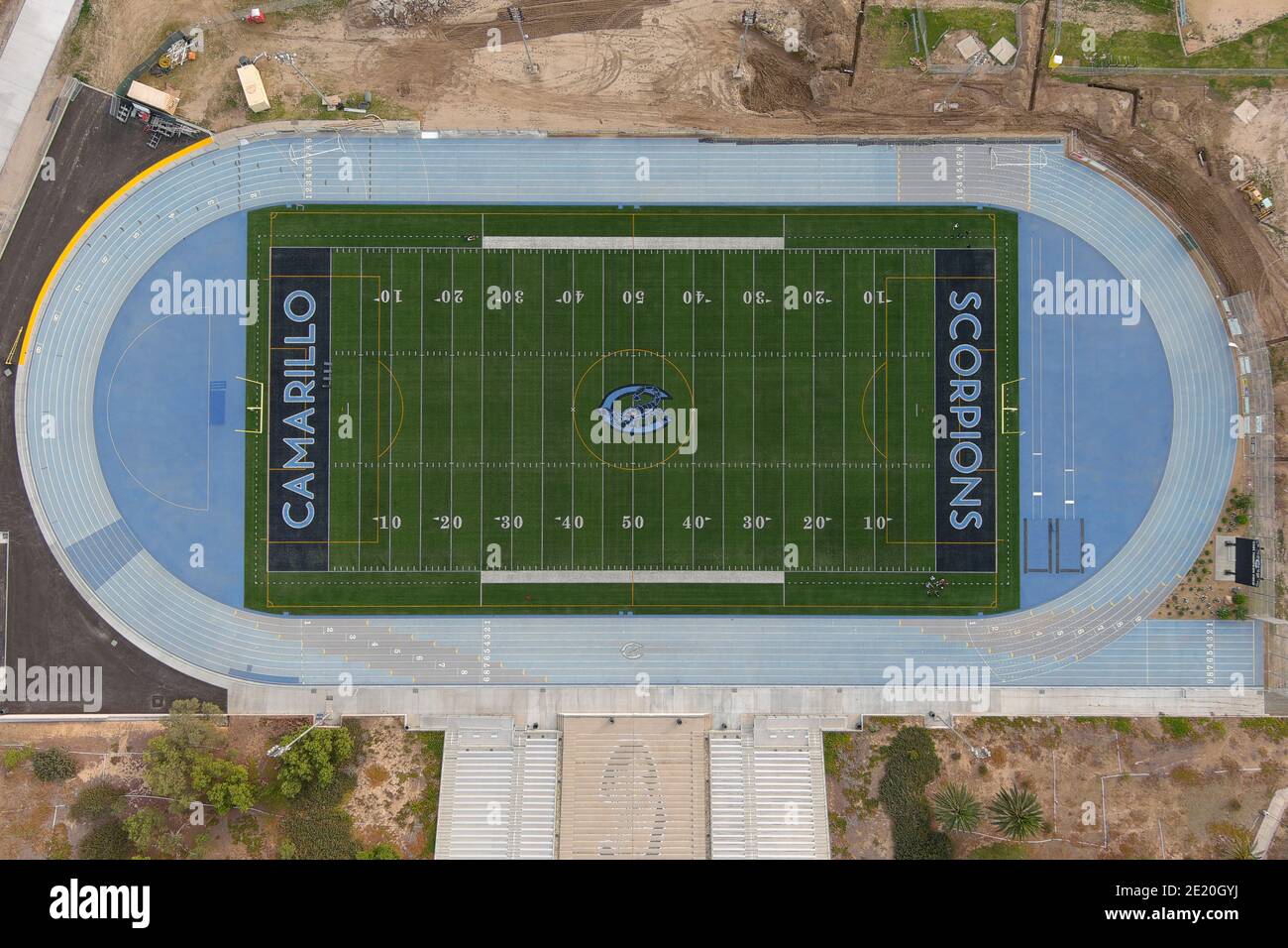 Eine Luftaufnahme von Adolfo Camarillo High School Track und Fußballplatz, Mittwoch, 6. Januar 2021, in Camarillo, Kalifornien. Stockfoto