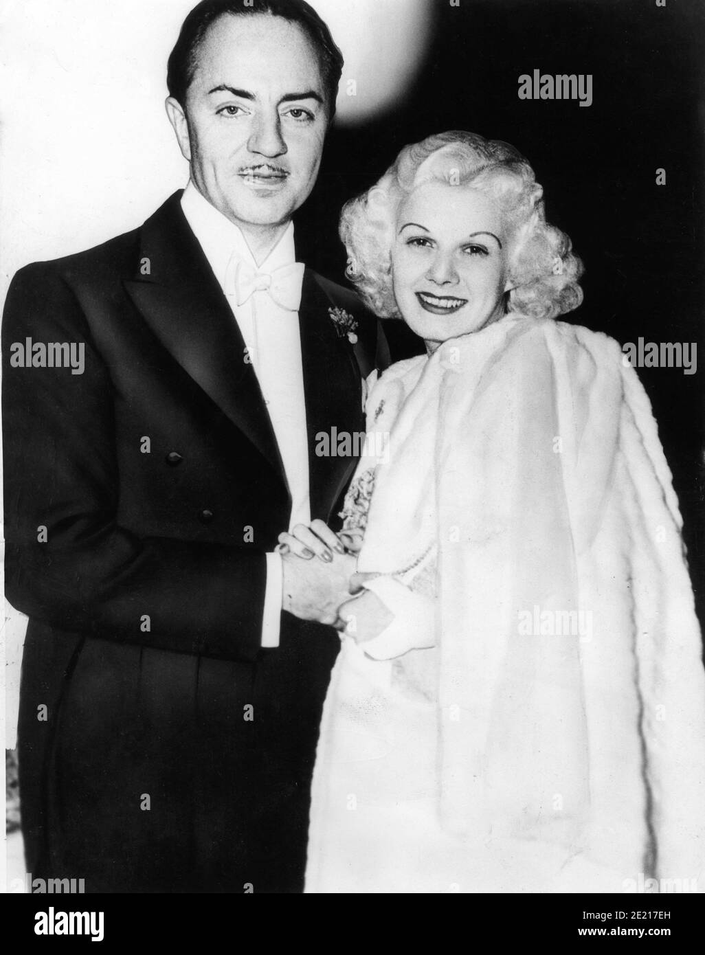 WILLIAM POWELL und JEAN HARLOW bei den 7. Academy Awards Bankett im Biltmore Hotel Los Angeles am 27. Februar 1935 Where IT HAPPENED ONE NIGHT gewann 1934 Best Film Regisseur (Frank Capra) Schauspieler (Clark Gable) Schauspielerin (Claudette Colbert) Und Bestes Schreiben - Adaptation (Robert Riskin) Stockfoto
