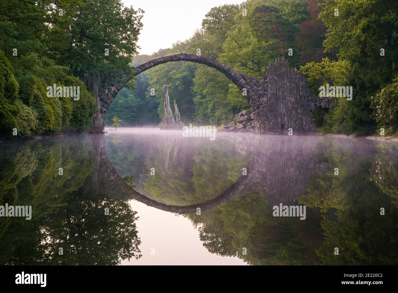 Mittelalterliche Rakotz Brücke in Gablenz Deutschland Stockfoto