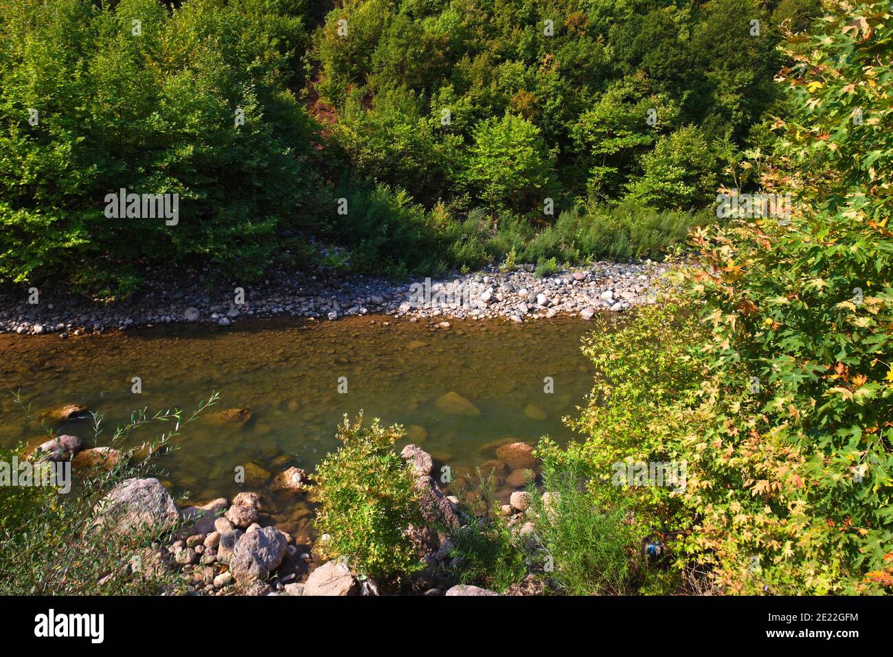Die Shkumbin auch häufig Shkembi Fluss in Albanien Stockfoto