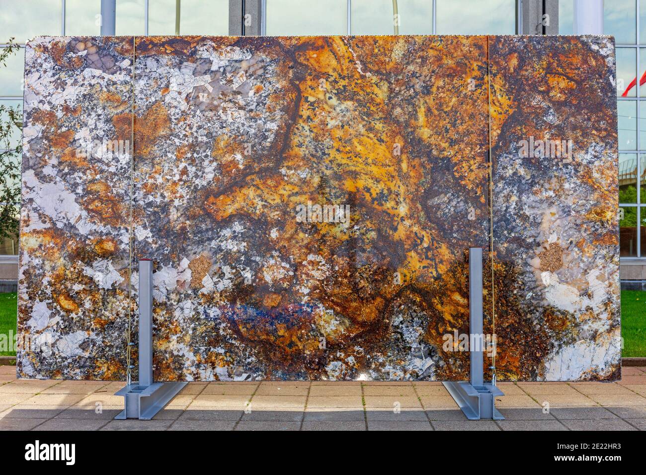 Große Platte aus italienischem Marmor Stein Baumaterial Stockfoto
