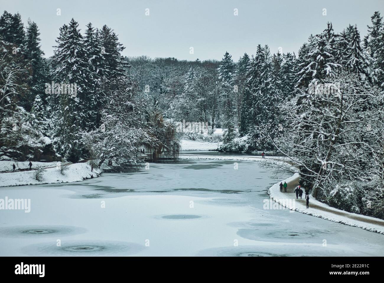 Pruhonice Park unter Schnee Stockfoto