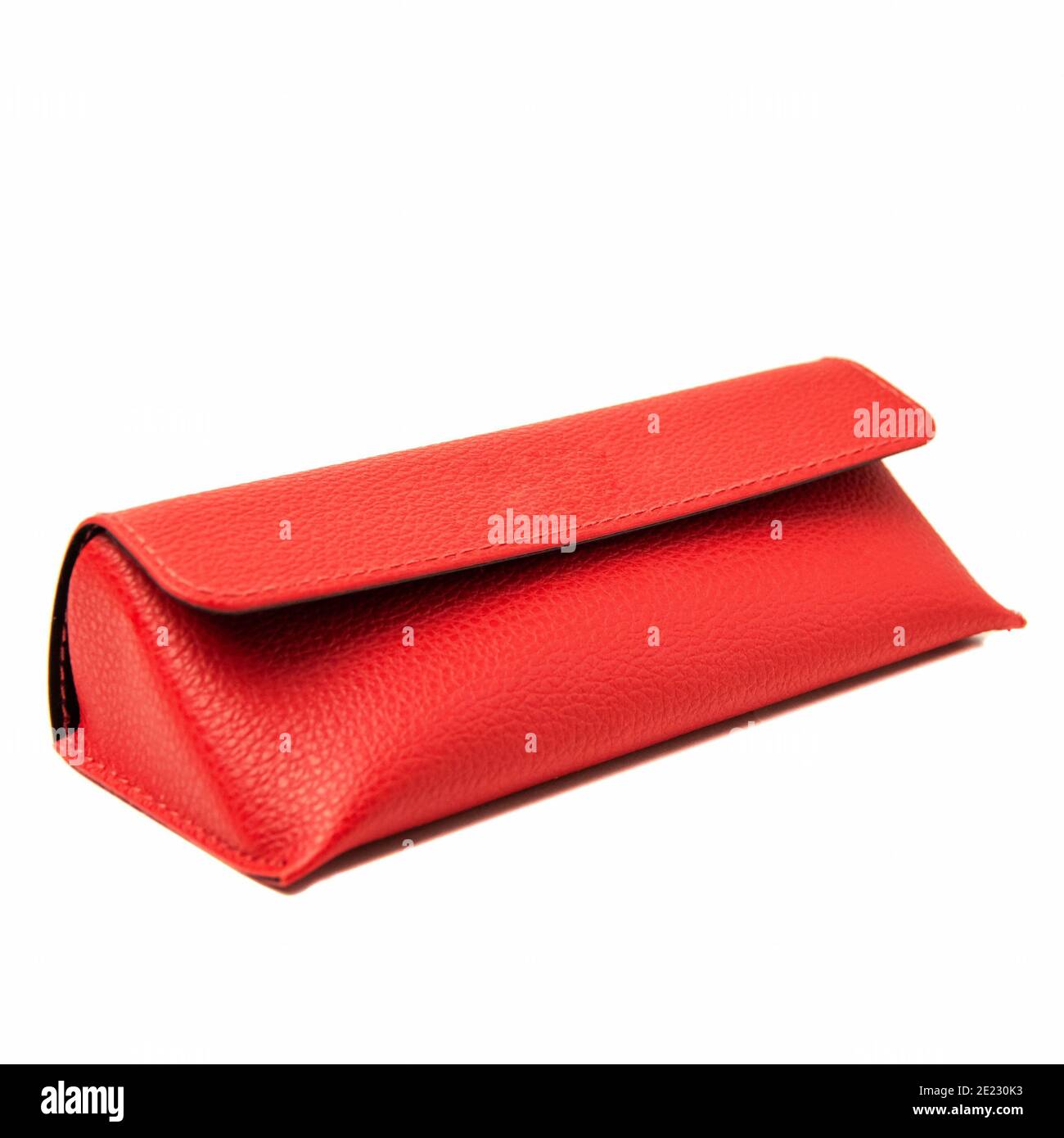Rote Gläser Fall Magnetisch Folding Eco Leder Fühlen Hartschalenkoffer Für alle Gläser Stockfoto