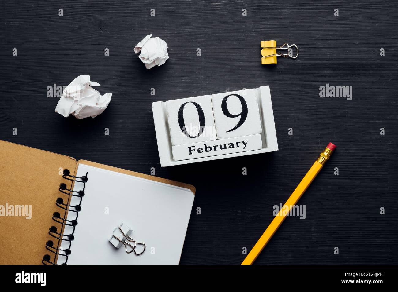 Neunter Tag des Wintermonatskalenders februar. Stockfoto