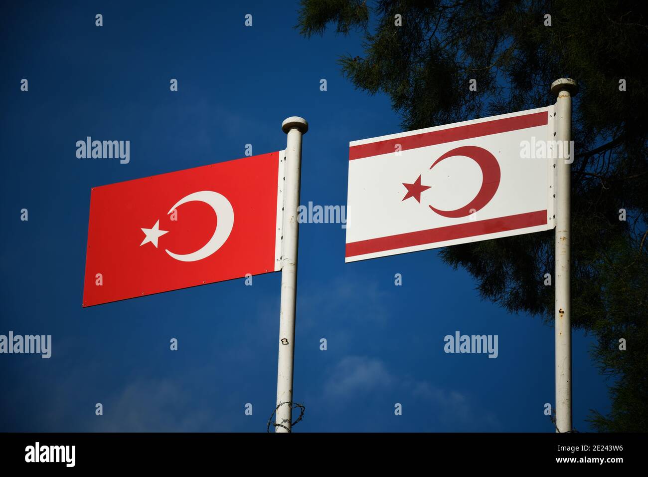 Zypriotische flagge -Fotos und -Bildmaterial in hoher Auflösung – Alamy