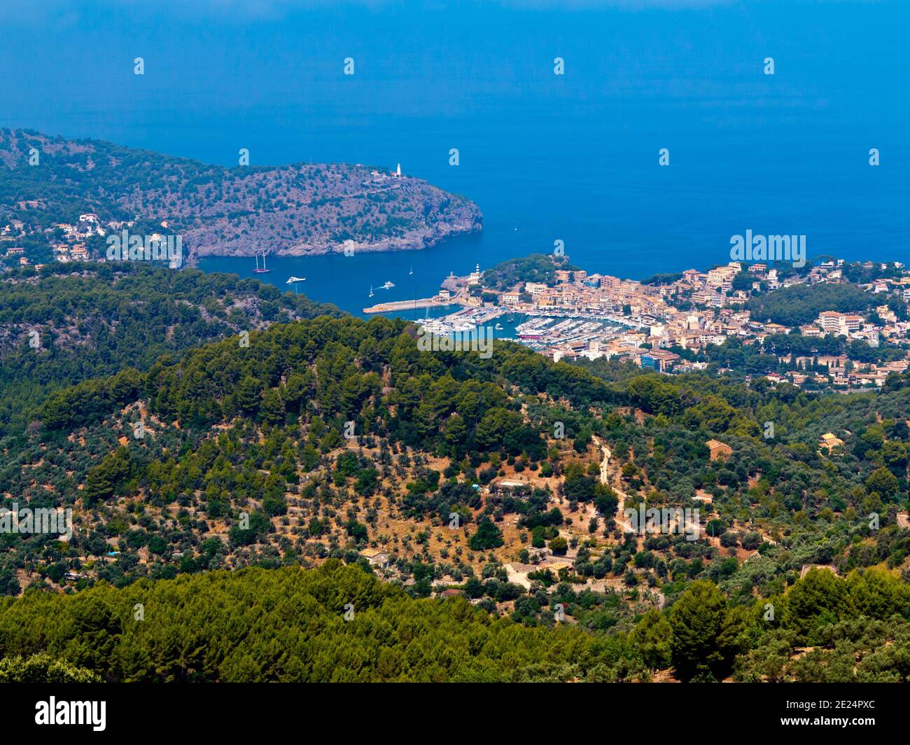 Blick vom Mirador de auf Port de Soller SES Barques in der Serra de Tramuntana im Nordwesten Mallorca Balearen Spanien Stockfoto