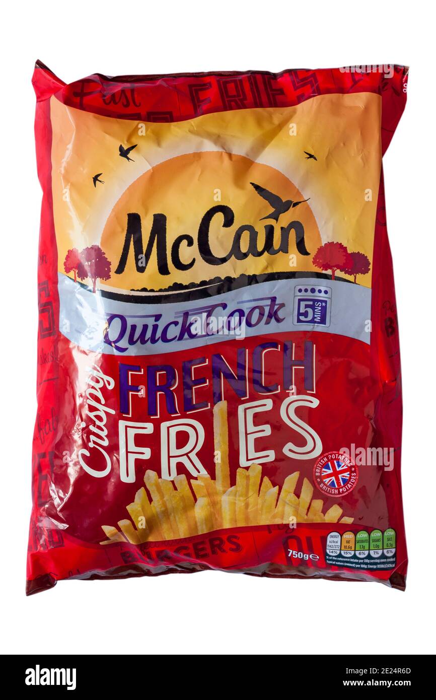 pack von McCain schnell kochen Crispy Französisch Fries isoliert auf Weißer Hintergrund Stockfoto