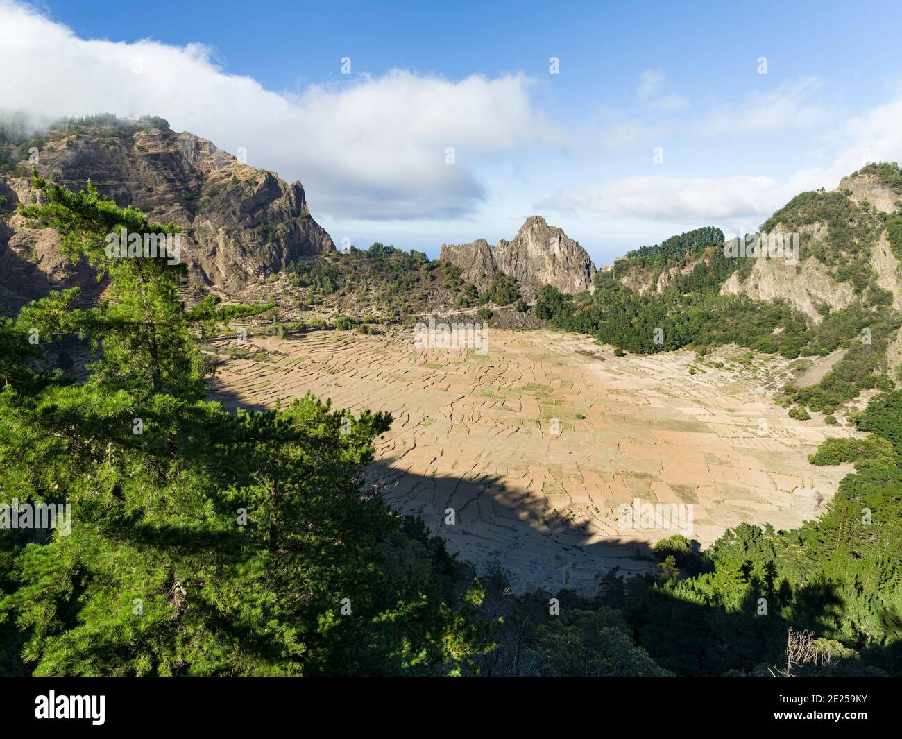 Caldera Cova de Paul, ikonische Attraktion der Insel. Insel Santo Antao, Kap Verde im äquatorialatlantik. April Stockfoto