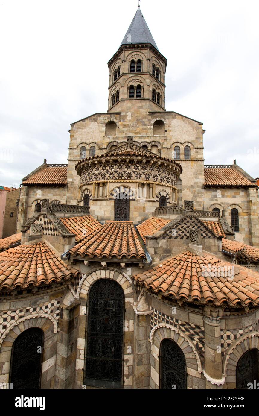 Basilika Notre Dame du Port, Clermont-Ferrand, Frankreich. Stockfoto