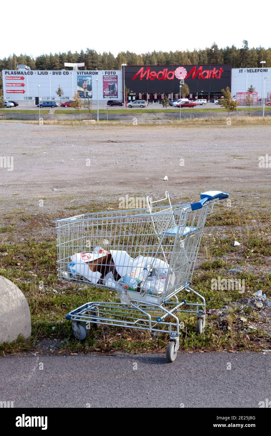 MARIEBERG, SCHWEDEN - 20. SEPTEMBER 2012: Die Heimelektronik-Kette Mediamarkt im Einkaufszentrum von Marieberg. Stockfoto