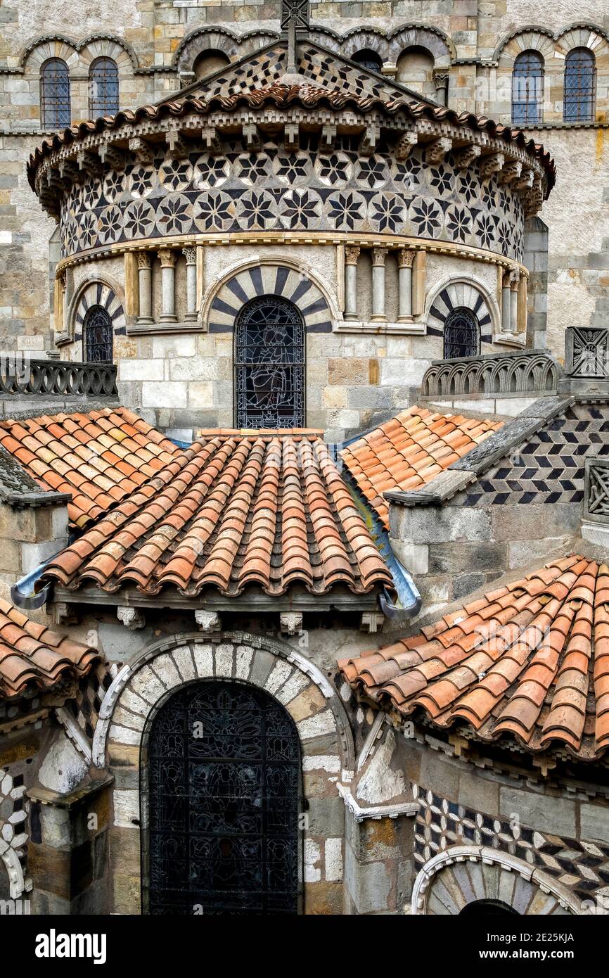Basilika Notre Dame du Port, Clermont-Ferrand, Frankreich. Stockfoto