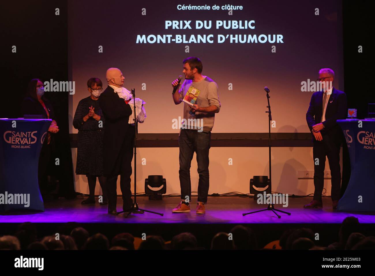 Festival Mont-Blanc d'Humor 2020. Biscotte. Abschlusszeremonie. Saint Gervais. Frankreich. Stockfoto