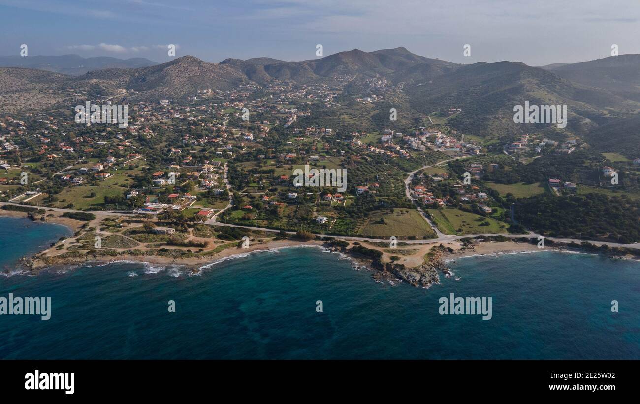 Thymari Dorf und seine Strandpromenade, in Süd-Attika, Griechenland Stockfoto