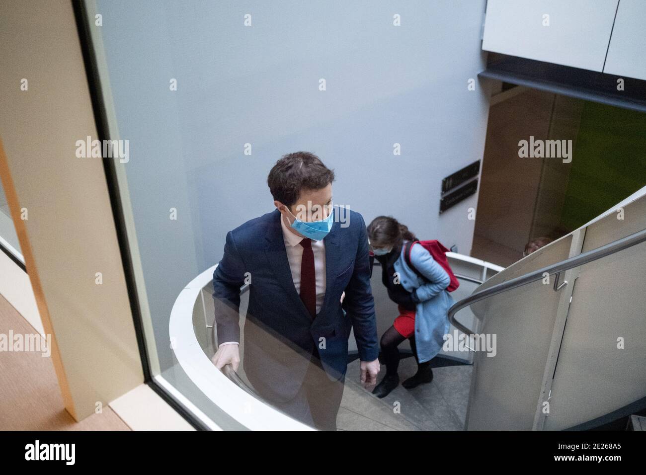 Clement Beaune, Staatssekretär für europäische Angelegenheiten beim Minister für Europa und auswärtige Angelegenheiten Frankreichs, hielt ein Briefing mit über Stockfoto