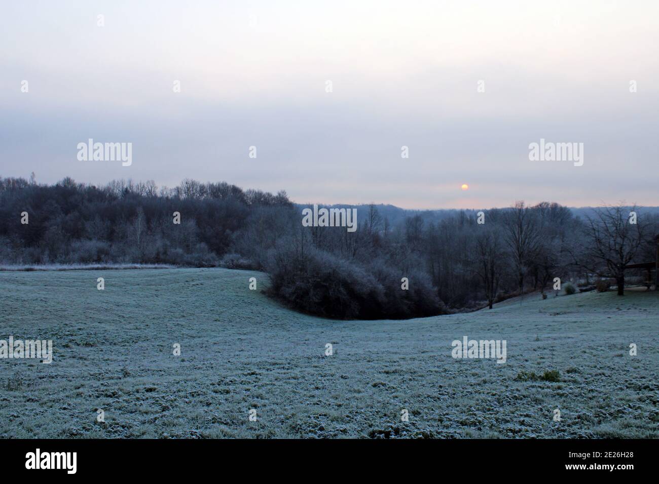 Erster sanfter Winterschnee 2021. Rund um Zagreb, Kroatien, Europa Stockfoto