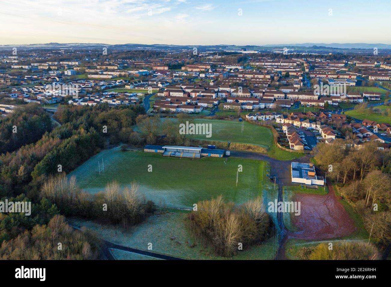 Luftaufnahme von Almond Park die Heimat von Livingston Rugby Club, Craigshill, Livingston, West Lothian. Stockfoto