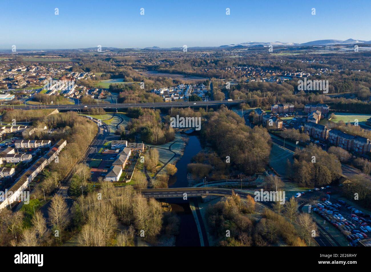 Luftaufnahme des Flusses Almond bei Livingston, West Lothian. Stockfoto