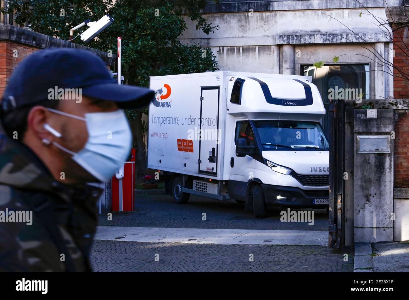 Roma, Istituto Superiore di Sanità: sono arrivate le prime 47 mila dosi dei vacini Moderna. Stockfoto