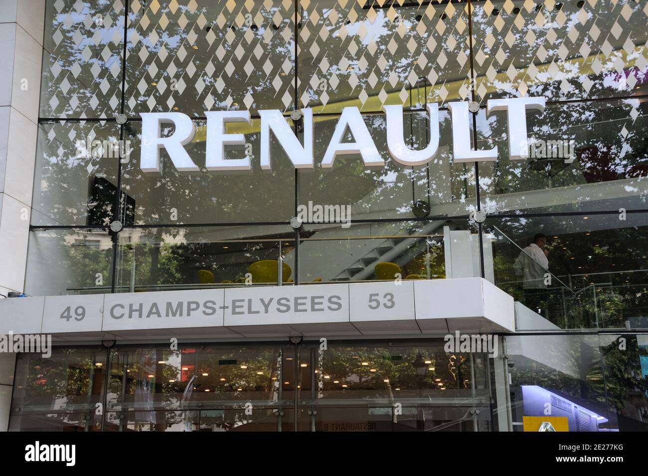 Eröffnungsparty "Atelier Renault" auf den Champs Elysees in Paris, Frankreich, am 5. Juli 2011. Foto von Alban Wyters/ABACAPRESS.COM Stockfoto