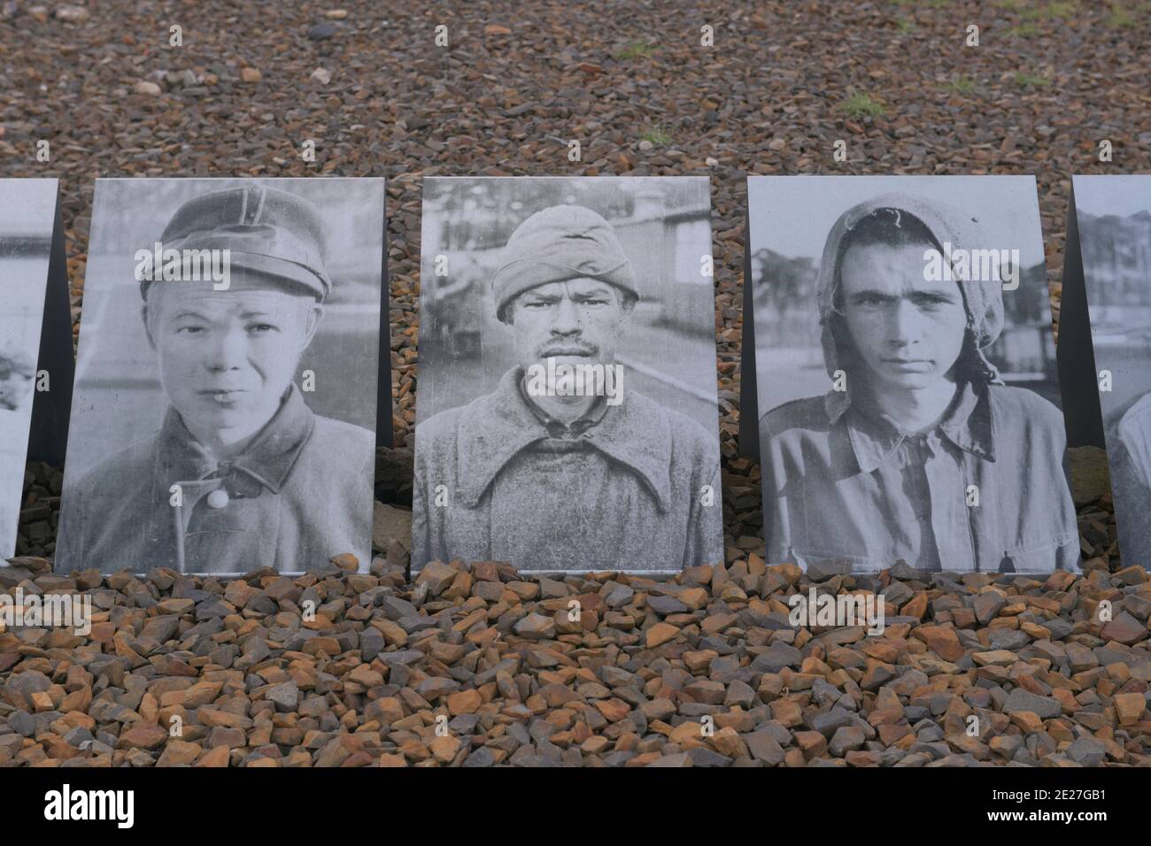 Fotos sowie Gefangener, Gedenkstätte und Museum Konzentrationslager Sachsenhausen, Oranienburg, Landkreis Oberhavel, Brandenburg, Deutschland Stockfoto