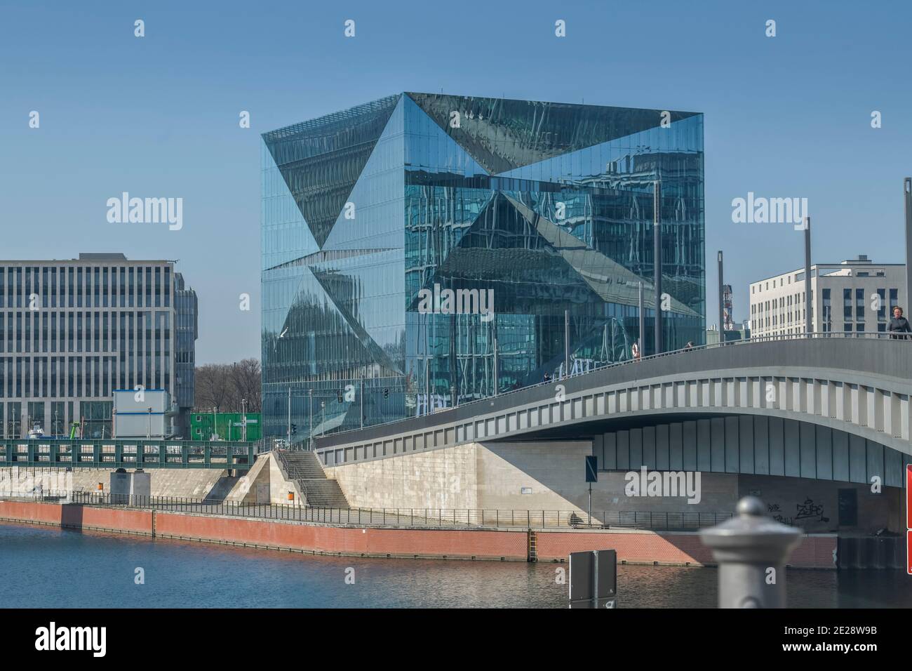 Bürohaus Cube, Washingtonplatz, Moabit, Mitte, Berlin, Deutschland Stockfoto