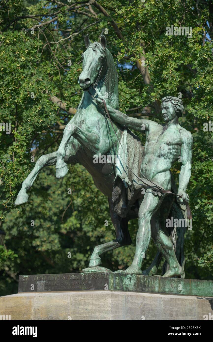 Statue, ´Rossebändiger´, Kleistpark, Schöneberg, Berlin, Deutschland Stockfoto