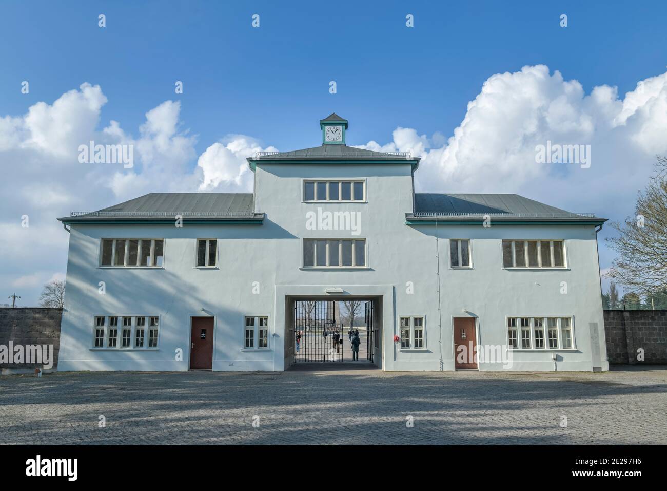 Eingangsgebäude zum Häftlingslager 'Turm A', Gedenkstätte und Museum Konzentrationslager Sachsenhausen, Oranienburg, Landkreis Oberhavel, Brandenburg, Stockfoto