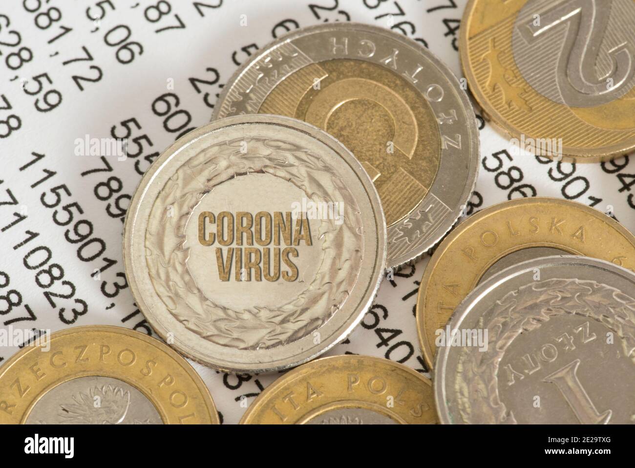 Geld Polish Zloty und Coronavirus in Polen Stockfoto