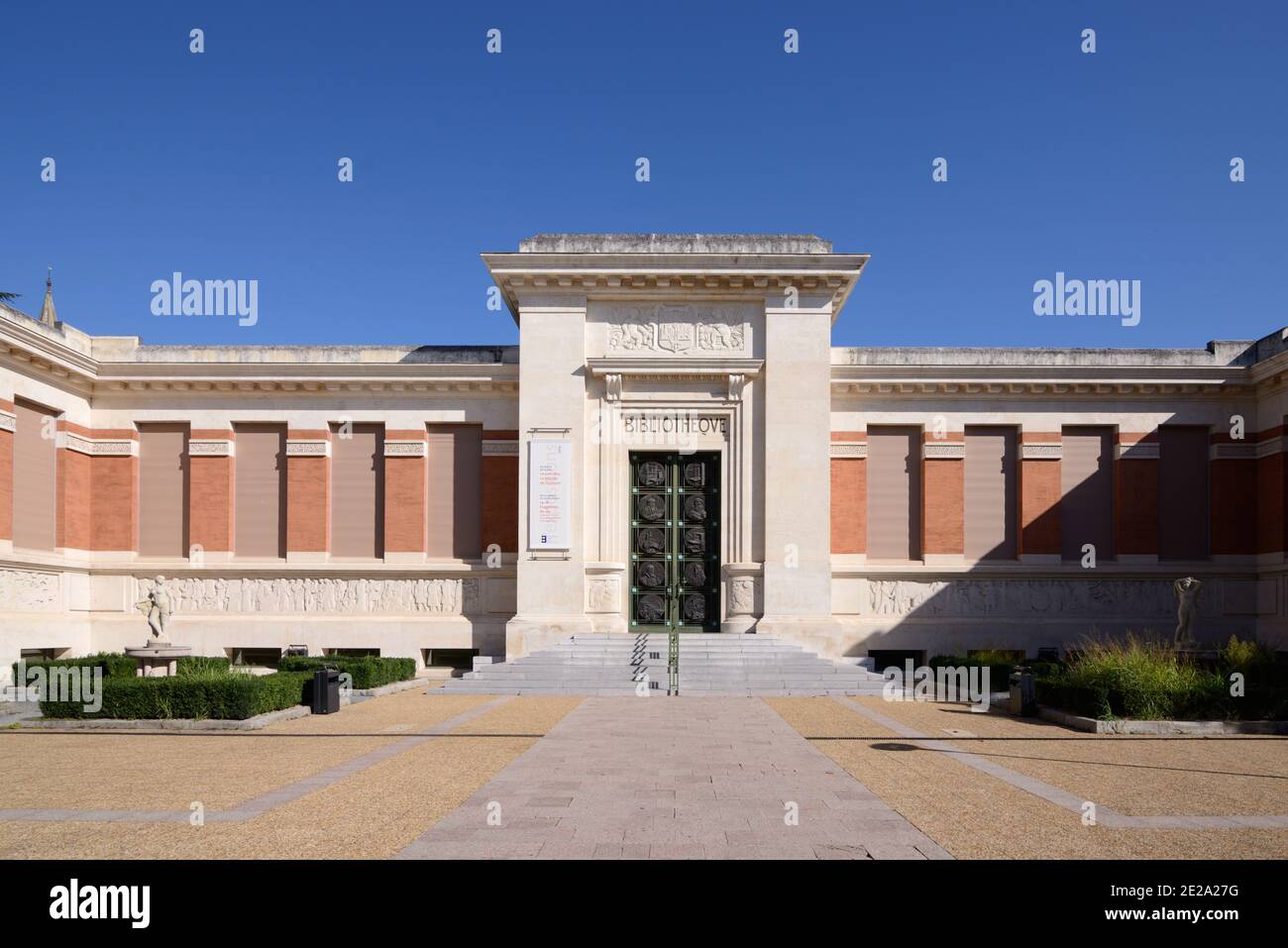 Art déco-Bibliotheksgebäude der 1930er Jahre (1932-1935), Bibliotèque d'étude et du patrimoine, vom Architekten Jean Montariol Toulouse Frankreich Stockfoto