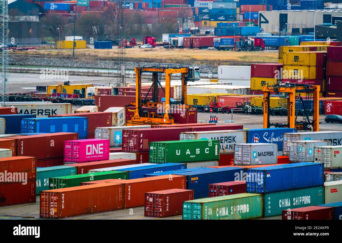 Containerfrachtterminal Kopenhagen am Hafen von Kopenhagen und Malmö. Stockfoto