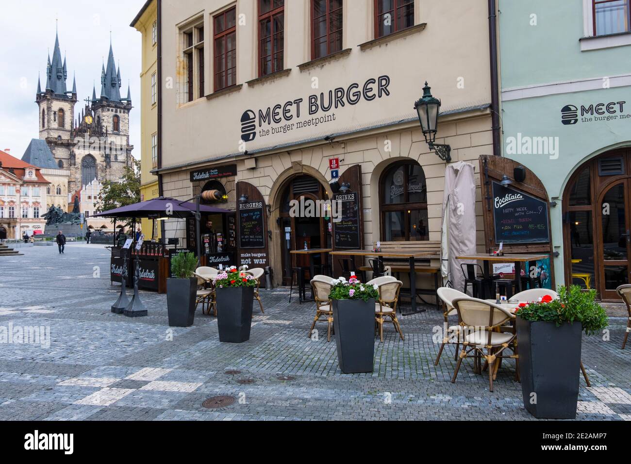 Restaurant Terrasse, Namesti Franze Kafky, am Altstädter Ring, Altstadt, Prag, Tschechische Republik Stockfoto