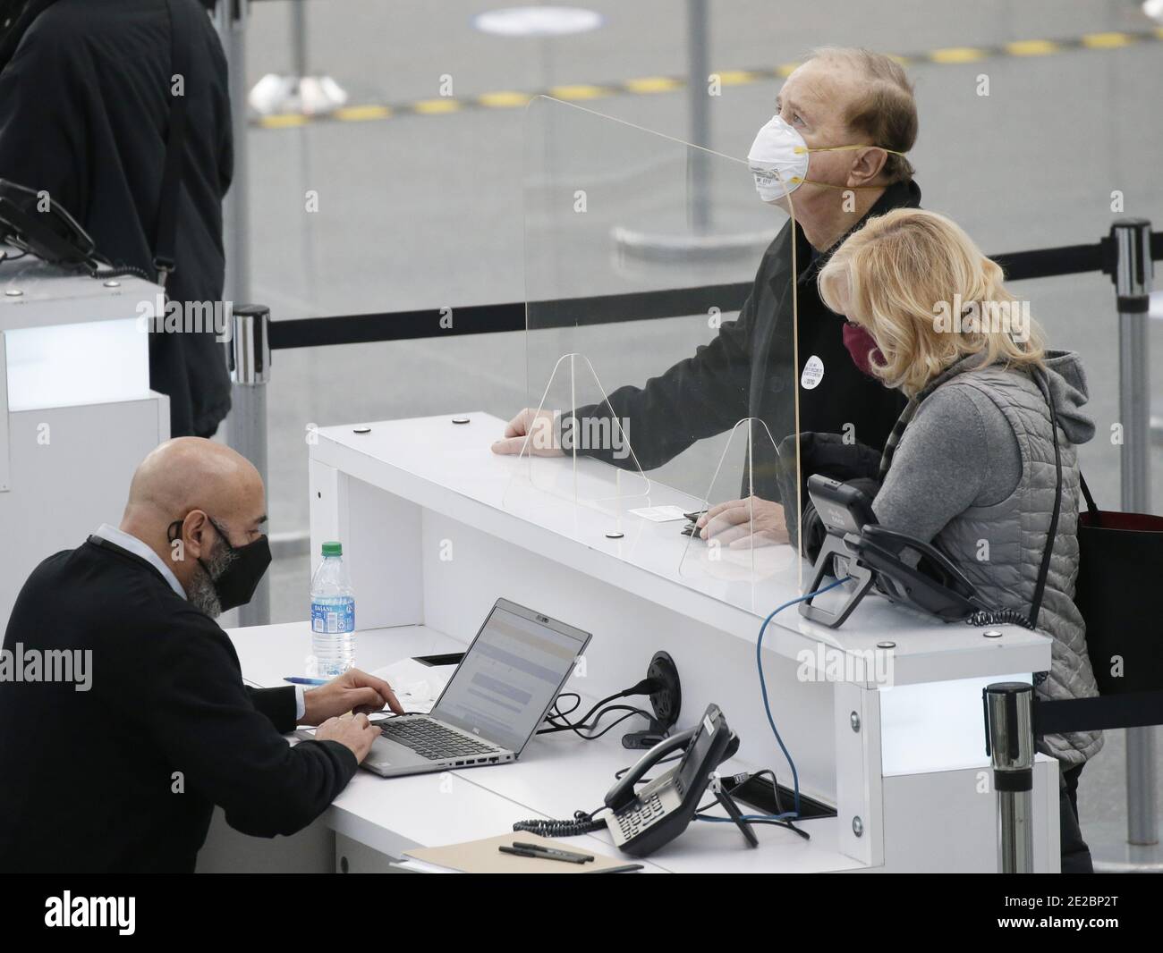 Jetzt einchecken Fotos und Bildmaterial in hoher Auflösung Alamy