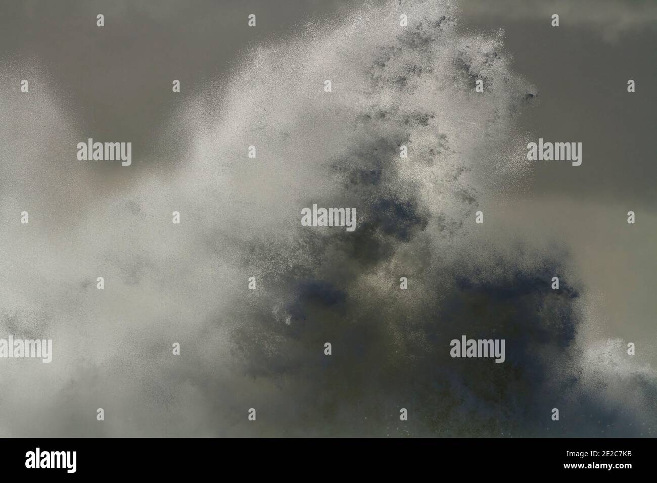 Detaillierte big Stormy Sea Wave splash Stockfoto