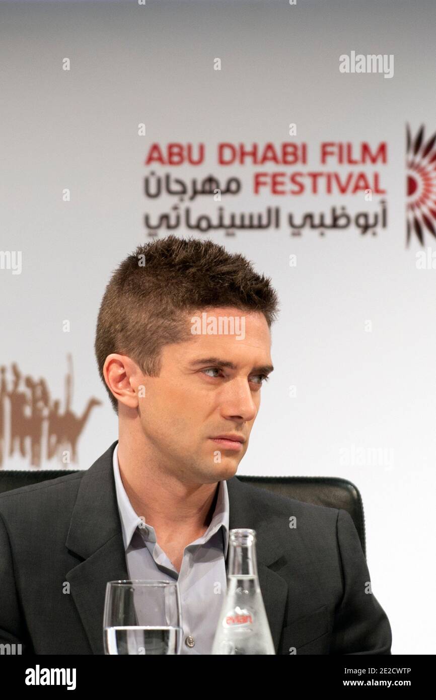 Der US-Schauspieler Topher Grace besucht am 16. Oktober 2011 das 5. Abu Dhabi Film Festival in Abu Dhabi, Vereinigte Arabische Emirate. Foto von Ammar Abd Rabbo/ABACAPRESS.COM Stockfoto