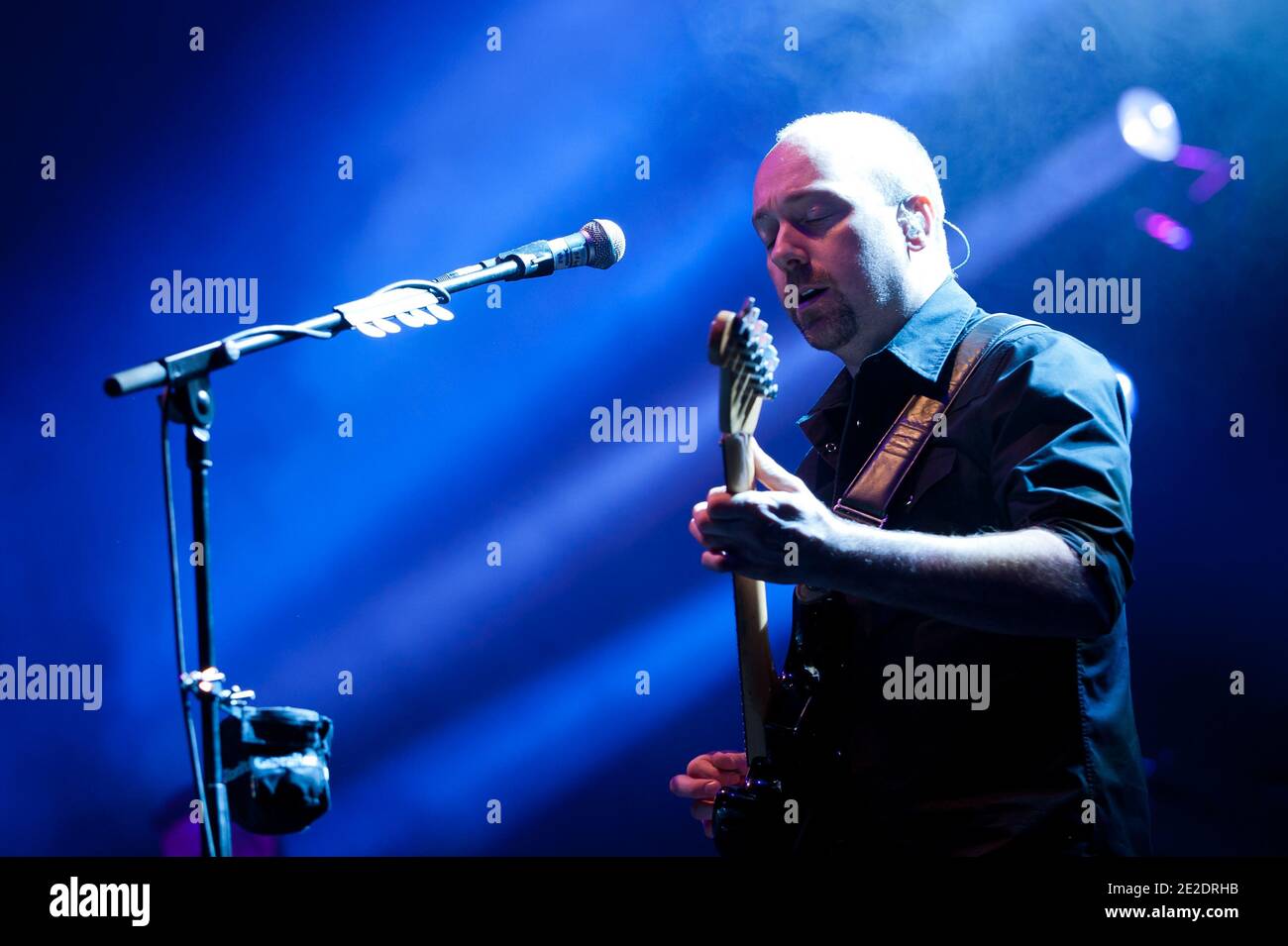 Brit Floyd Band treten auf der Bühne während ihres Live-Konzerts 'The Pink Floyd Tribute Show' auf, das am 15. November 2011 in Paris, Frankreich, in der Olympia Konzerthalle stattfand. Foto von Nicolas Genin/ABACAPRESS.COM Stockfoto