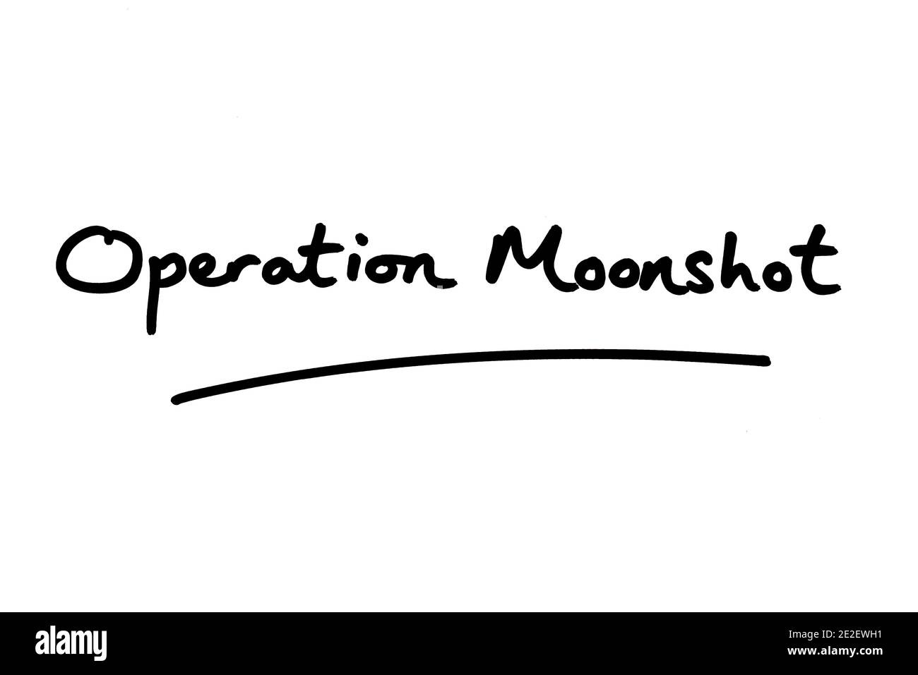 Operation Moonshot handgeschrieben auf weißem Hintergrund. Stockfoto