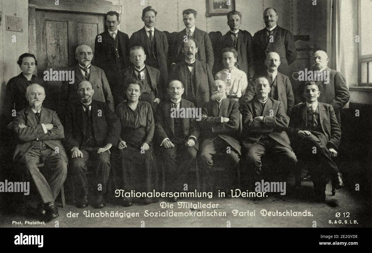 Gruppenshot von Kandidaten der unabhängigen sozialdemokratischen Partei Deutschlands. Weimarische Republik. Deutschland. 1920er Jahre Stockfoto
