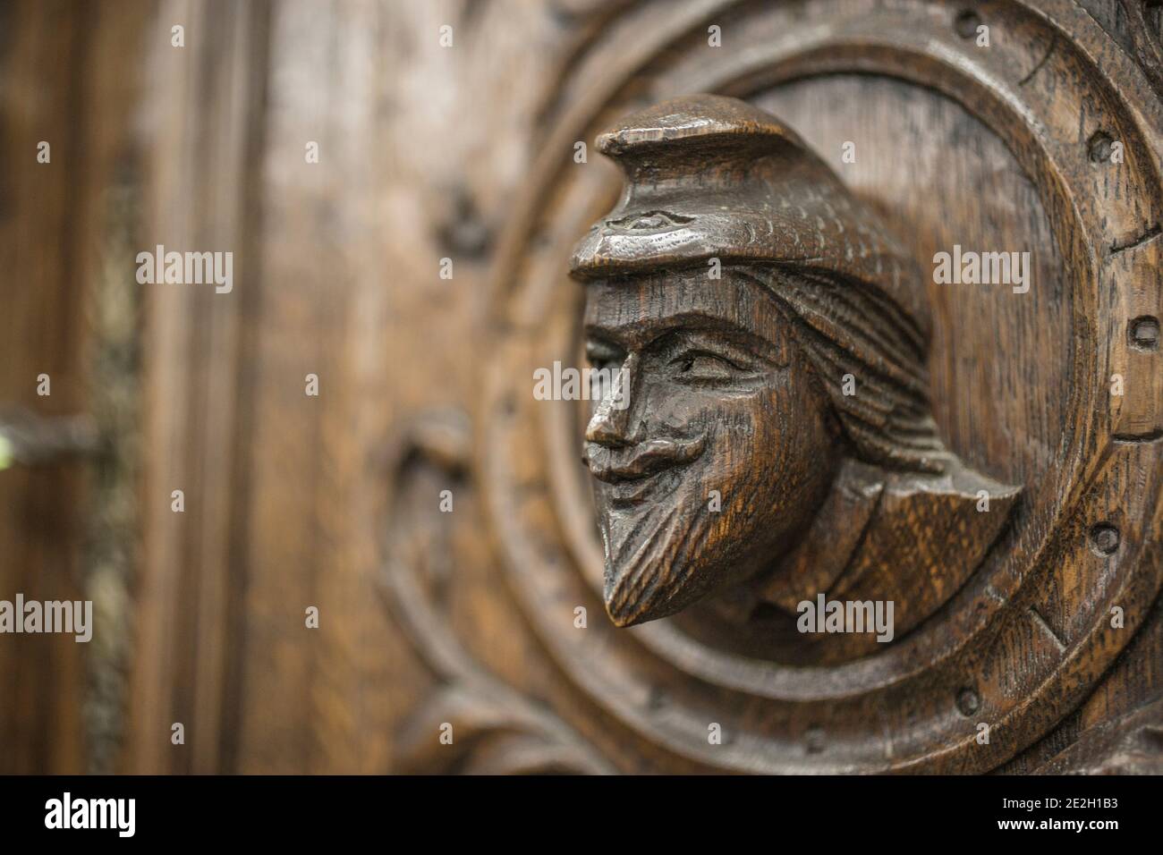 Geschnitzte Figur Aus Holz Stockfotos und -bilder Kaufen - Alamy