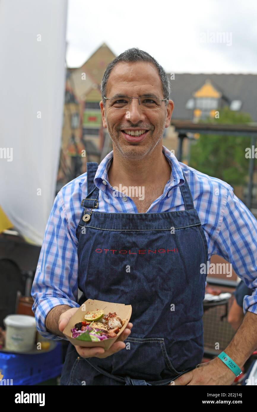 Großbritannien /London/ Meatopia /Yotam Ottolenghi / Koh Moo Yang Mit Blythburgh Schweinehals Stockfoto