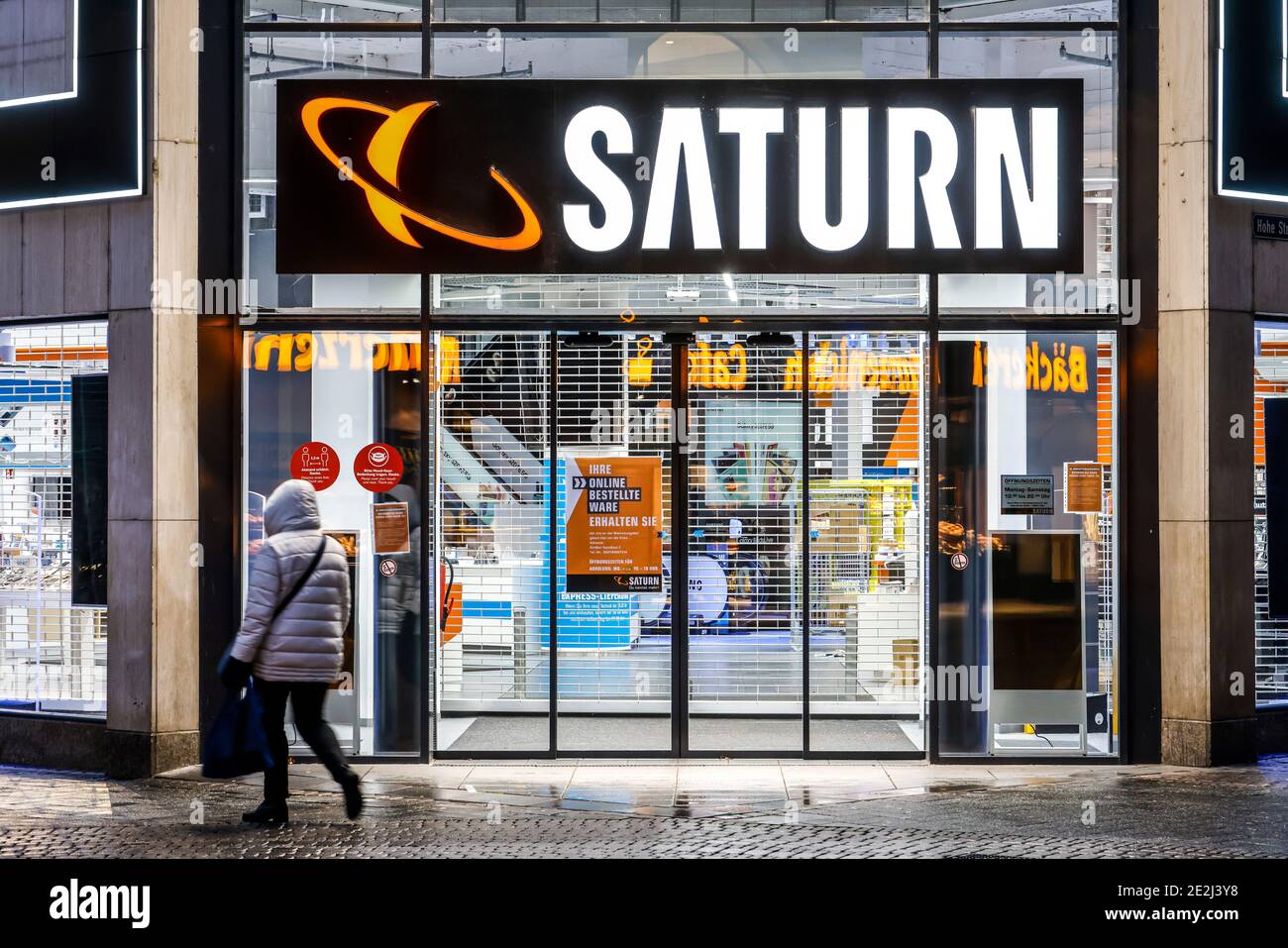 Kostet Parken Saturn Hansarring Koln www.alamy.de