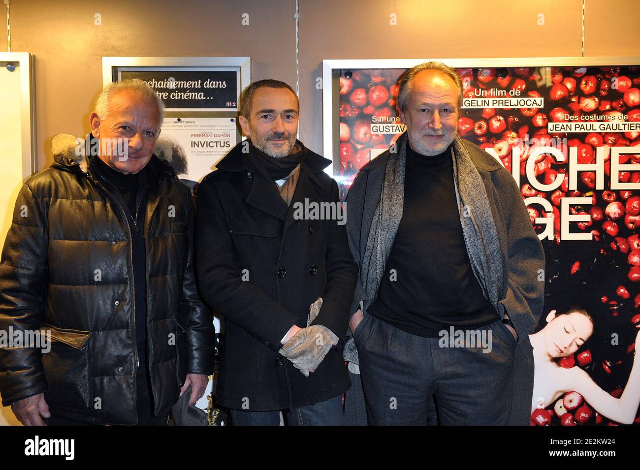 Präsident von MK2 Marin Karmitz, Direktorin Angelin Preljocaj und Jerome Clement, Präsident von Arte, nehmen an der Premiere von "Blanche Neige" Teil, die am 11. Januar 2009 im Mk2 Odeon in Paris, Frankreich, stattfand. Foto von Giancarlo Gorassini/ABACAPRESS.COM Stockfoto