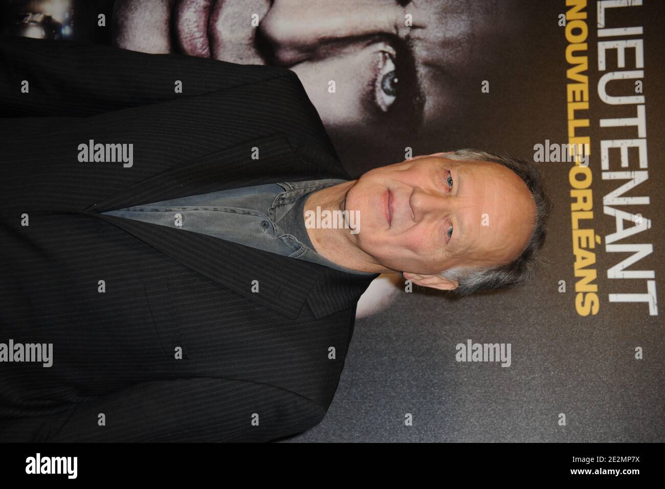 Regisseur Werner Herzog posiert auf einer Fotozelle, um seinen neuen Film 'Bad Lieutenant, Escale a la Nouvelle Orleans' zu präsentieren, der am 8. Februar 2010 im Costes Hotel in Paris, Frankreich, stattfand. Phto von Nicolas Briquet/ABACAPRESS.COM Stockfoto