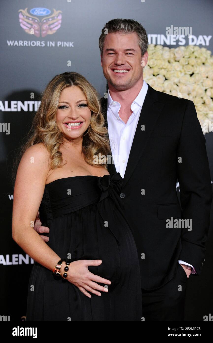 'Rebecca Gayheart und Eric Dane kommen bei der Premiere von ''Valentine's Day'' an, die am 8. Februar 2010 im Chinese Theatre in Los Angeles, CA, USA, stattfand. (Im Bild: Rebecca Gayheart, Eric Dane) Foto von Lionel Hahn/ABACAPRESS.COM ' Stockfoto