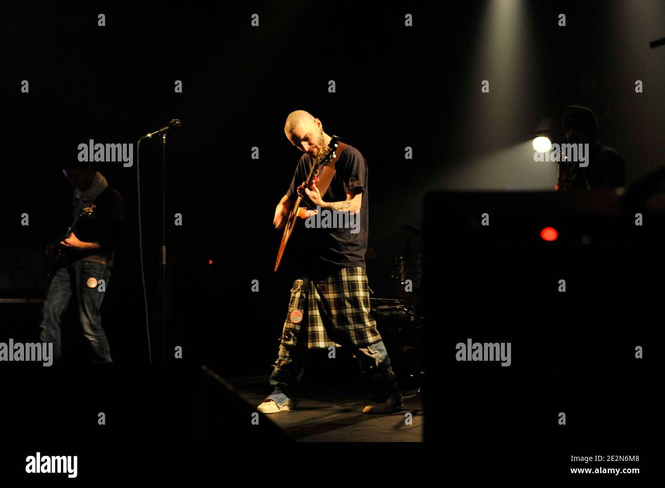 M6 TV Reality Show 'La Nouvelle Star' 2009 Gewinner, Soan, tritt im Konzert in Le Bataclan in Paris, Frankreich, am 17. Februar 2010. Foto von Tiger/ABACAPRESS.COM Stockfoto
