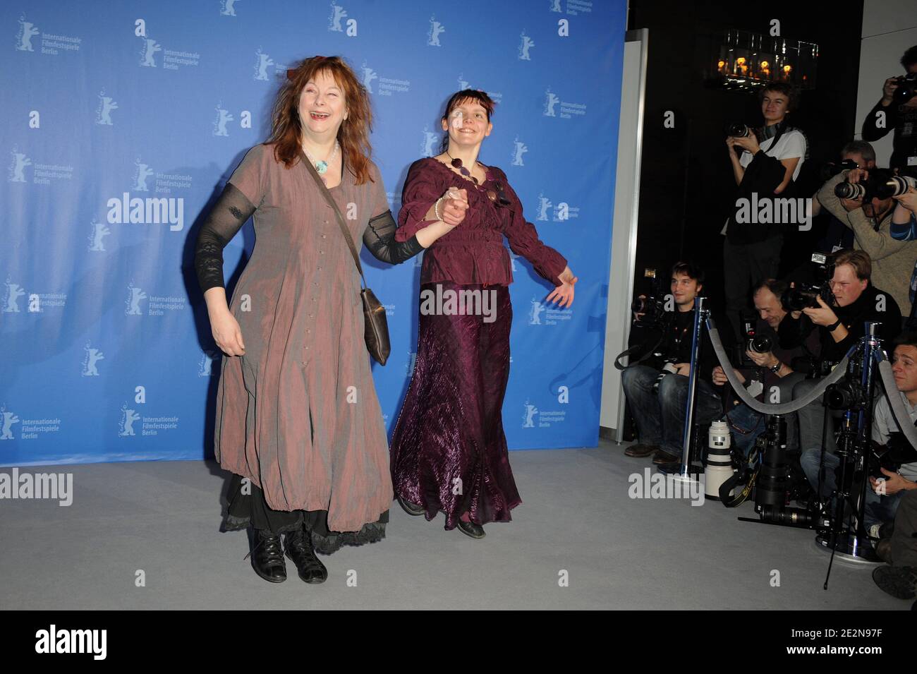 Yolande Moreau und Miss Ming während einer Fotocolumn für "Mama" im Rahmen der 60. Filmfestspiele Berlin im Grand Hyatt Hotel in Berlin, Deutschland am 19. Februar 2010. Foto von Nicolas Briquet/ABACAPRESS.COM Stockfoto